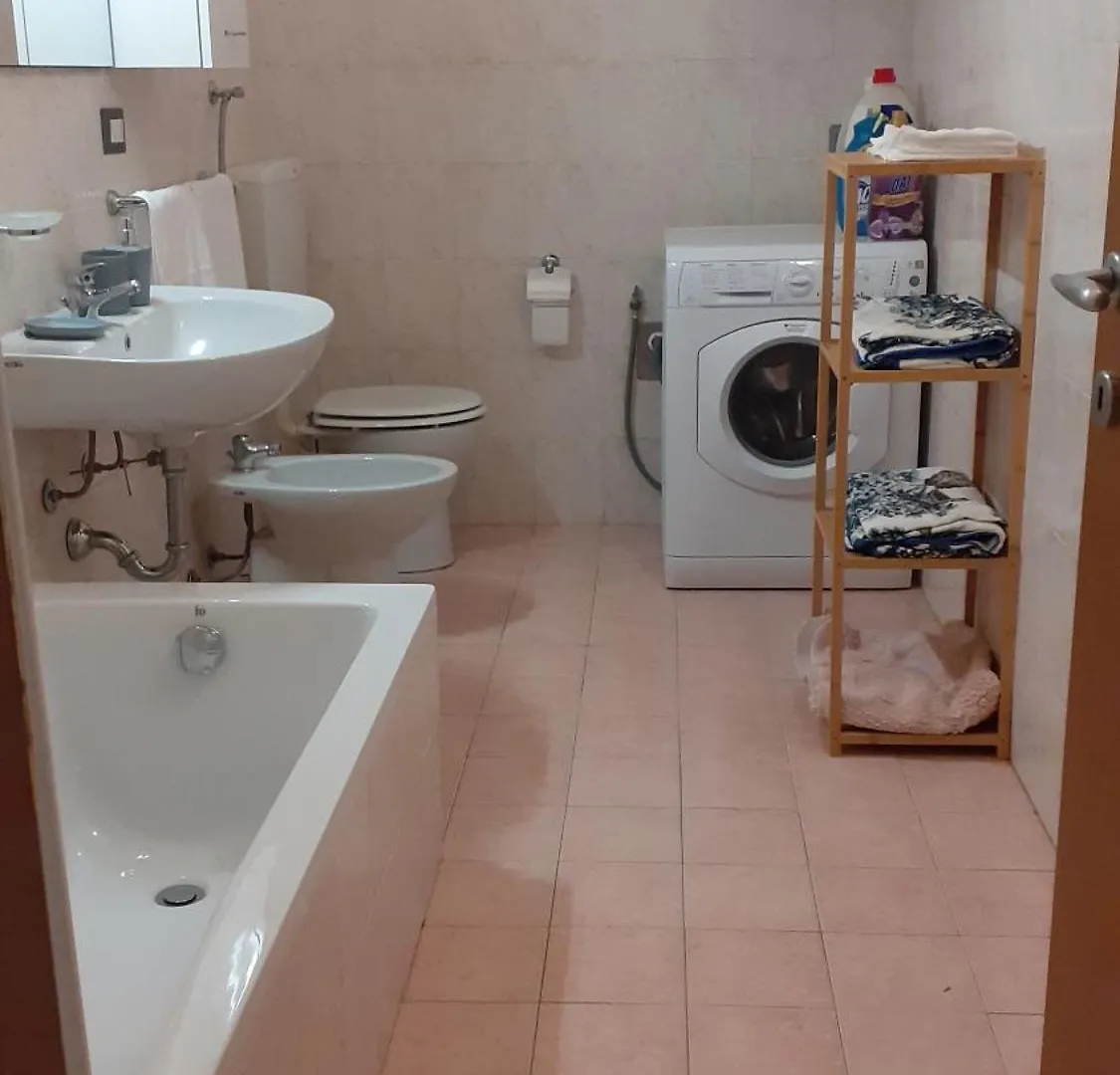 Apartment Casa Vacanza Pineta Oltrona di San Mamette Italy